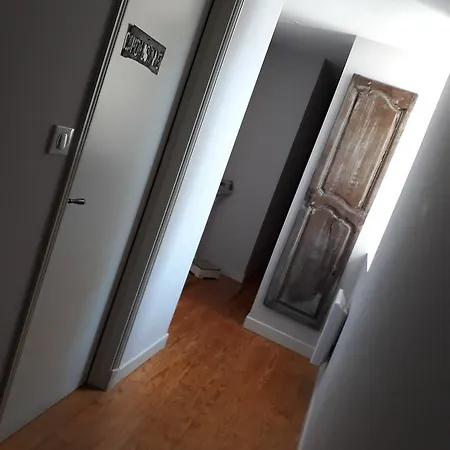 La Demeure De La Cite Bed & Breakfast *